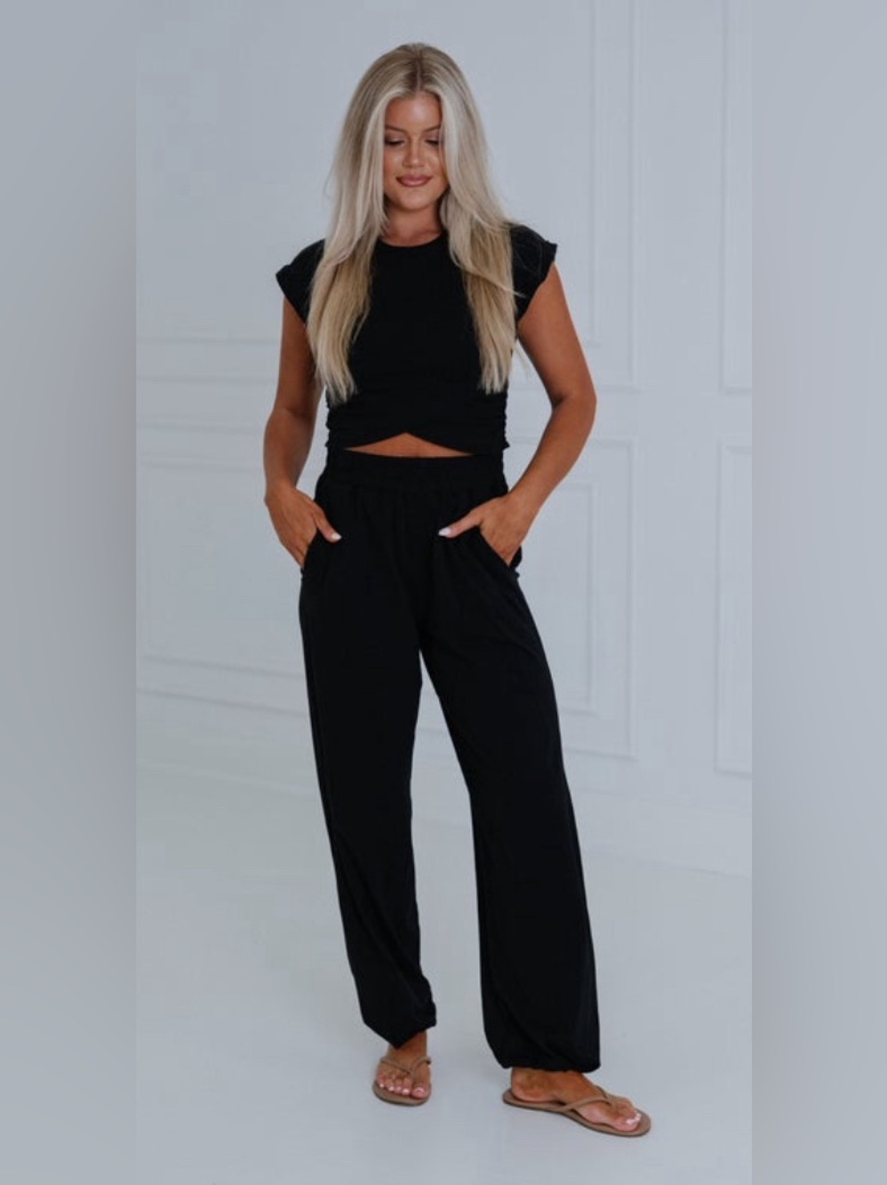 Tinsley Black Lounge Set